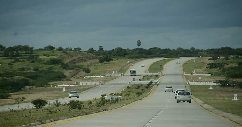 စရန်ကုန်-မန္တလေး အမြန်လမ်းမကြီးတွင် သွားလာရန် ကျန်းမာရေး ထောက်ခံချက်ပါရှိရမည်