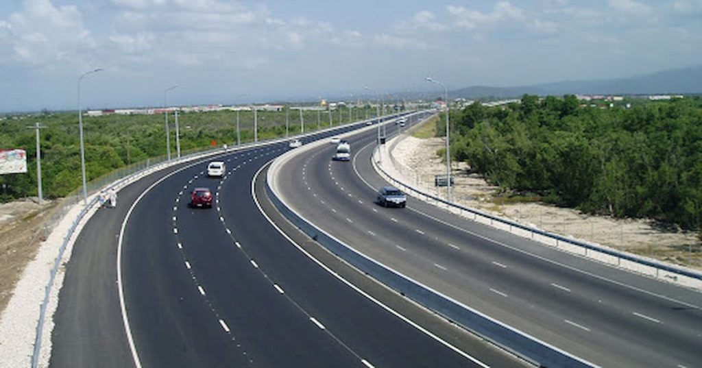 စမန္တလေး- လားရှိုး- မူဆယ်- ဗန်းမော်- မြစ်ကြီးနား လမ်းမကြီးအား လေးလမ်းသွား ပြုလုပ်မည်