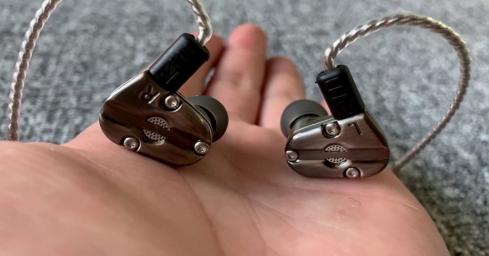 စနားကြပ်ဝယ်တိုင်း ပျက်နေတဲ့ ဝယ်ပျက်တွေအတွက် နားကြပ်မပျက်အောင် ထိန်းသိမ်းနည်း