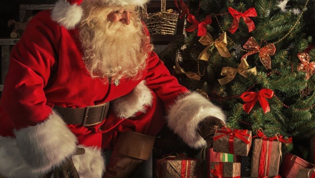 စခရစ္စမတ်ကာလမှာ နားထောင်သင့်တဲ့ လူကြိုက်အများဆုံး သီချင်းအသစ် (၁၀)ပုဒ်